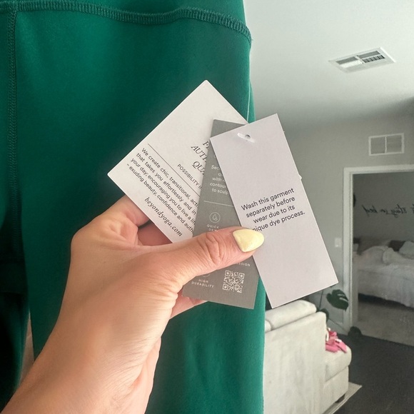 Beyond Yoga POWERBEYOND™ Strive High Waisted Midi Legging - Picture 6 of 8